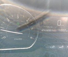 2014 Peugeot Manual Diesel - Image 4/6