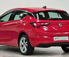 2016 VAUXHALL ASTRA - Image 7/10