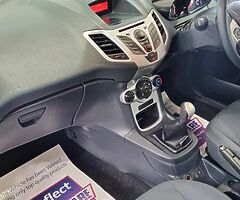 2012 FORD FIESTA - Image 10/10