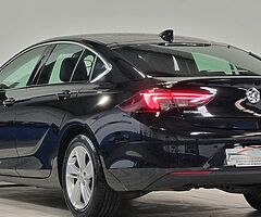 2018 VAUXHALL INSIGNIA - Image 7/10