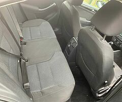 2012 Volkswagen Jetta - Image 6/7