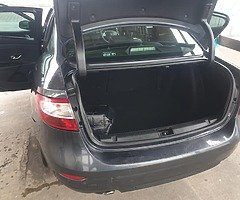 Reno fluence 1.5 dci 6 speed automatic - Image 5/7
