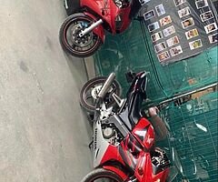 HONDA CBR 125r - Image 4/4