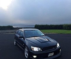 Toyota altezza - Image 8/9