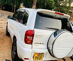 Toyota RAV4 
Model 2004 - Image 4/7