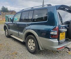 2002 Mitsubishi Shogun
