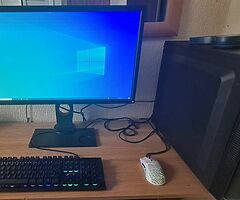 Gaming PC Asus A320M-K AMD RYZN 3 2200G 32 GB DDR4 NVIDIA GeForce GTX 960 4GB Graphics Top Spec
