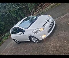 Toyota Auris 1.4 Van - Image 7/9