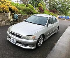 2003 is200