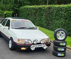 1991 FORD SIERRA HATCH glx