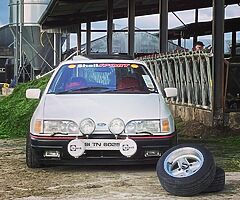 1991 FORD SIERRA HATCH glx