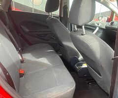 Ford Fiesta 1.2 - Image 9/10