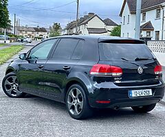 Vw Golf 1.6 diesel . Auto . Cheap tax