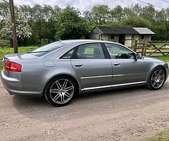 2010 Audi A8 - Image 4/10