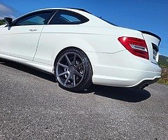 Meecedes C220 d AMG Premius Plus - Image 5/10