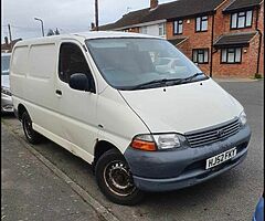 2006 Toyota Hiace