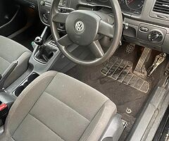 2005 Volkswagen Golf - Image 4/7