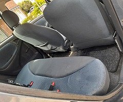 06 Toyota yaris - Image 8/9