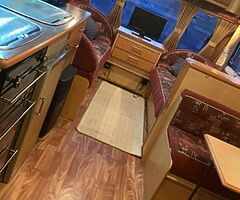 2004 Elddis  Crusader - Image 6/10