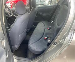 Toyota Yaris 2005 - Image 5/10