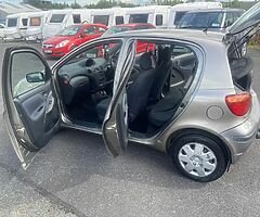 Toyota Yaris 2005 - Image 7/10