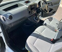 2016 Peugeot Partner - Image 4/7