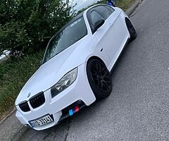 E90 2.0 msport white