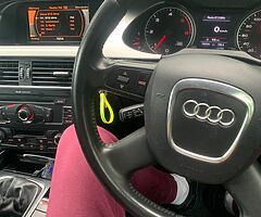 AUDI A4 B8 2009 - Image 6/6