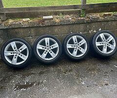 Vw,seat,skoda vw caddy van 17inch genuine alloy wheels with good tyres for sale