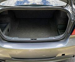 2011 BMW Series 3 - Image 4/10