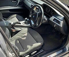 2011 BMW Series 3 - Image 5/10