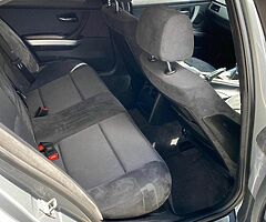 2011 BMW Series 3 - Image 7/10