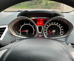 2011 Ford Fiesta - Image 7/10