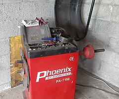Phoenix Wheel Balancer