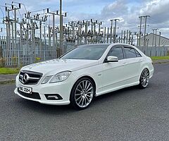 2010 Mercedes-Benz E-Class - Image 5/7
