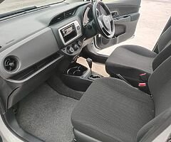 162 Toyota Yaris/Vitz 1.0L Automatic - Image 6/10