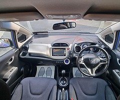 Honda Fit 1.3 Hybrid e MOUNTS GUARANTEE - Image 9/10