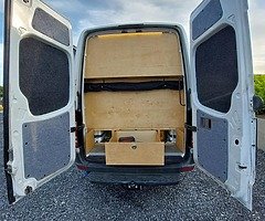 5 berth Mercedes Sprinter campervan - Image 10/10
