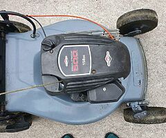 PUSH LAWNMOWER
