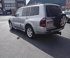 06 mitsubishi pajero