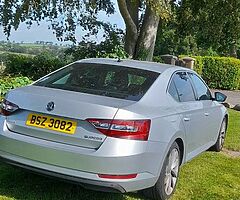 2017 Škoda Superb - Image 5/10