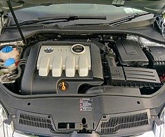 Volkswagen Jetta 1.9 sport tdi - Image 9/10