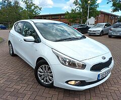 Kia Ceed - Image 10/10