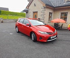 2014 Toyota Auris - Image 4/10