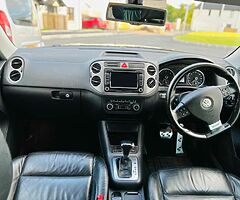 2010 Volkswagen Tiguan - Image 10/10