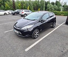 Ford Fiesta Edge 1.4 TDCi Diesel 2012 (or Volvo V50 D5 2009 )