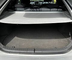 Toyota Prius - Image 9/10