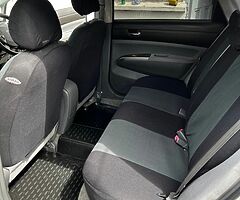 Toyota Prius - Image 10/10