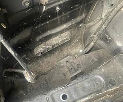 2000 Lexus is200 - Image 5/10
