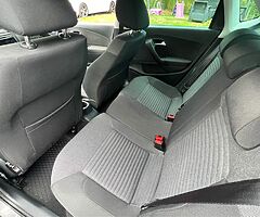 2012 Volkswagen Polo - Image 5/7